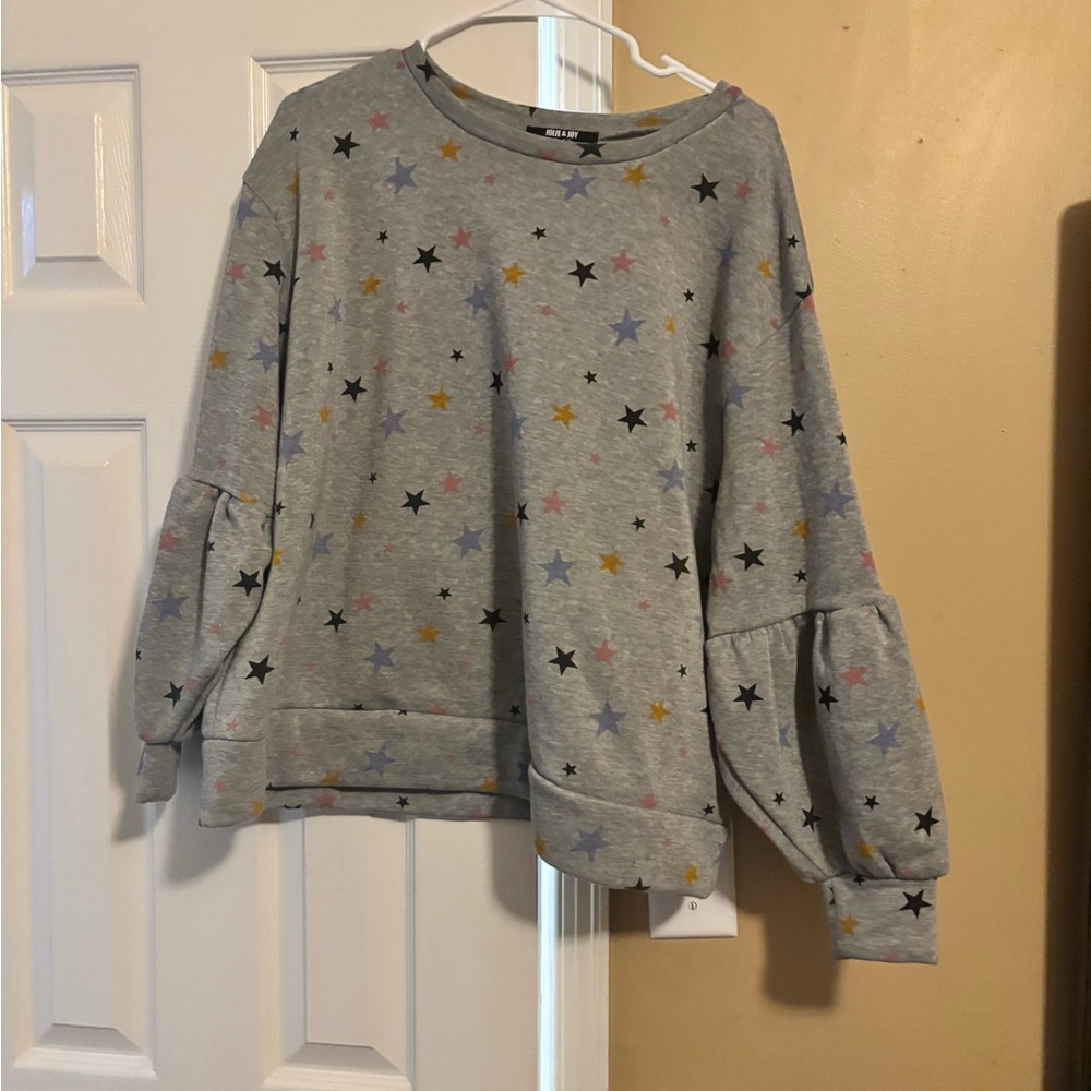 Jolie & Joy Gray Sweatshirt with Star Patterns